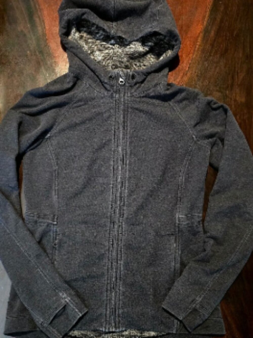 Lululemon Women's Full-Zip Hooded Jacket – Size 6 | Charcoal Gray